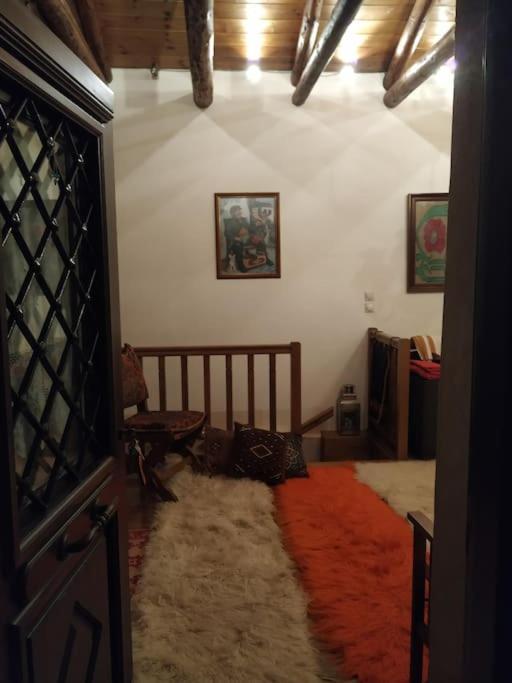 Παραδοσιακή Πέτρινη Κατοικία Στην Βλάχα Ελάτης Exterior foto